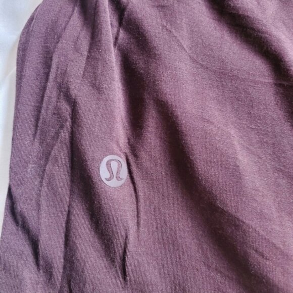 Lululemon Pleated Active Wear Sleeveless top size 10 - Picture 8 of 10